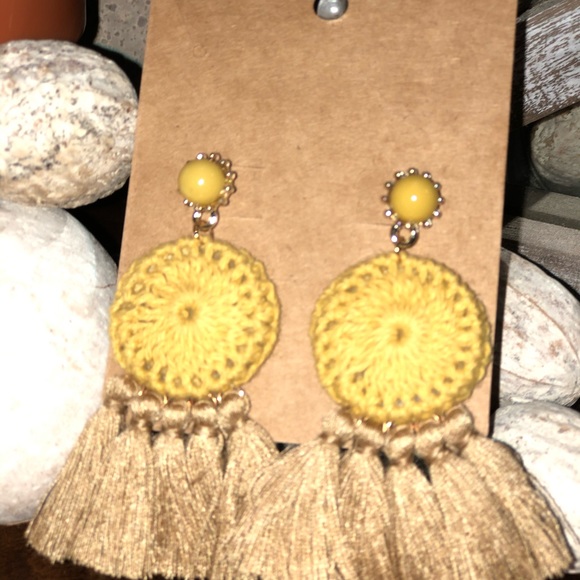 Earring bundle - Picture 3 of 10
